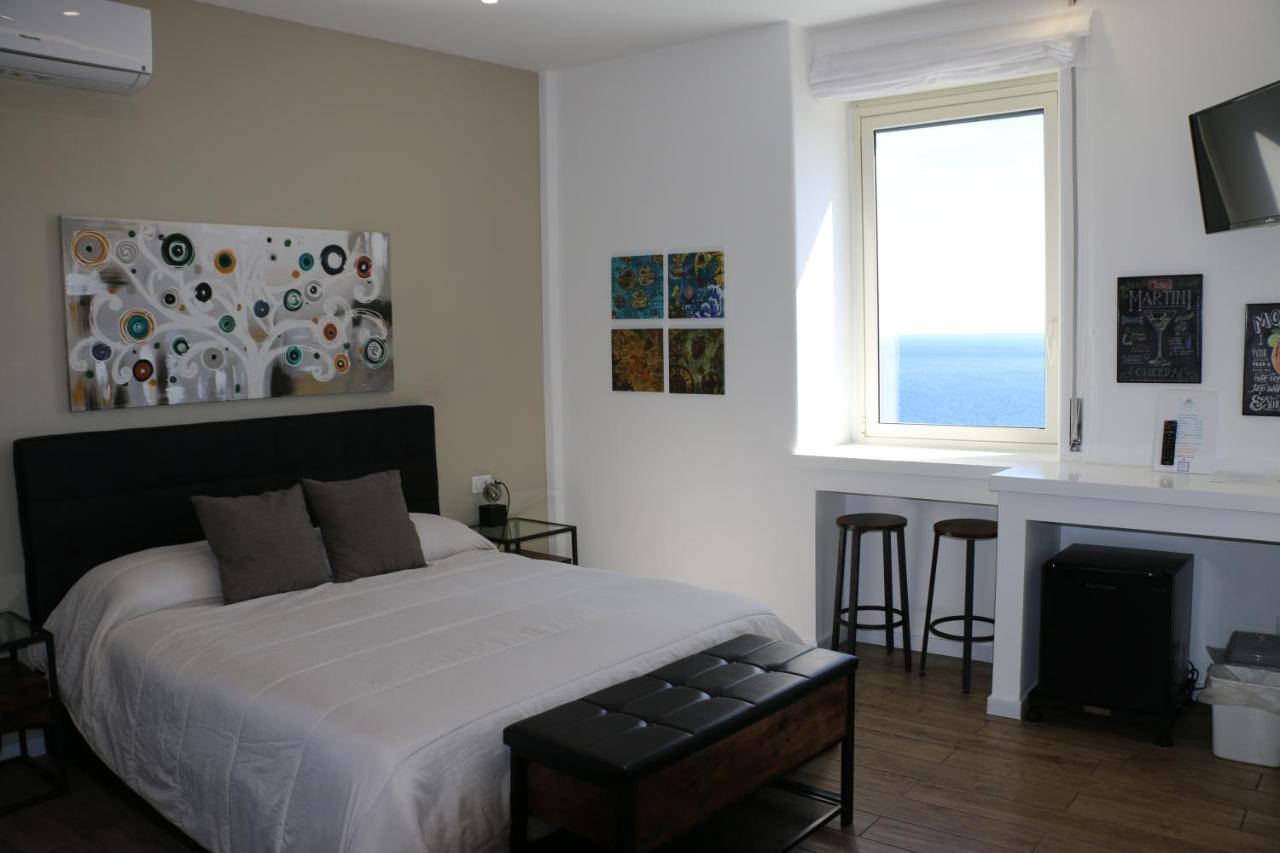 Seascape Rooms คาตาเนีย ภายนอก รูปภาพ