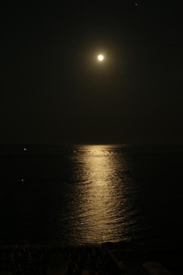 Seascape Rooms คาตาเนีย ภายนอก รูปภาพ